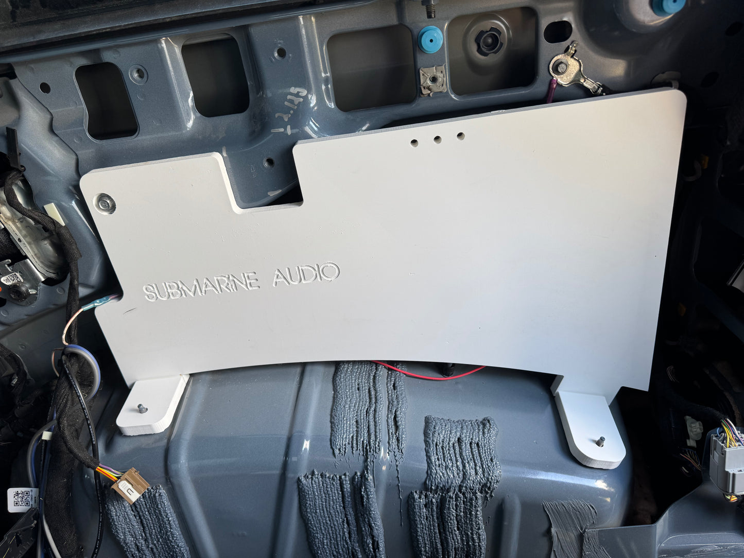 Ford Bronco Amplifier Mounting Panel kit (4-Door)